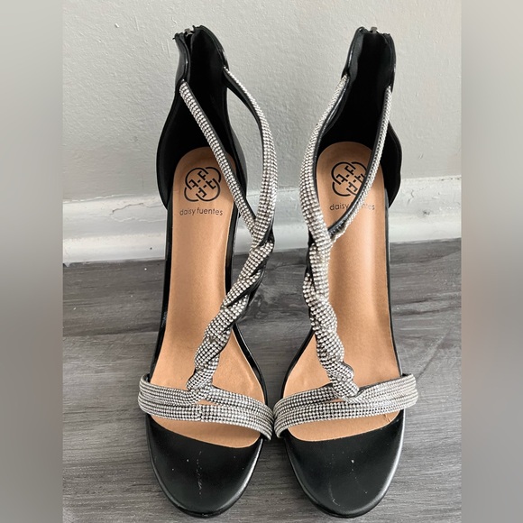 Daisy Fuentes Heiress Bling Heel - Picture 2 of 5